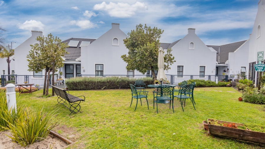 1 Bedroom Property for Sale in Zevenwacht Retirement Village Western Cape